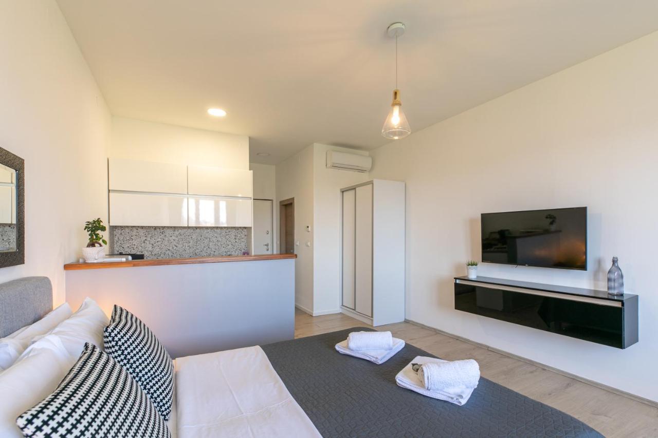 Polai Panorama Apartments With Free Parking Exterior photo